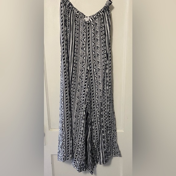 New without tags - Kiwi & Punch Aztec side slit pants - Picture 2 of 7